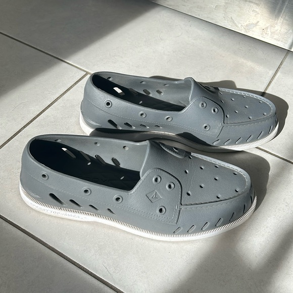 Size 11 Sperry Top~Siders - Picture 1 of 4